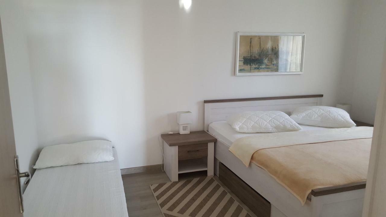Apartments Anaivana Trogir Exterior photo