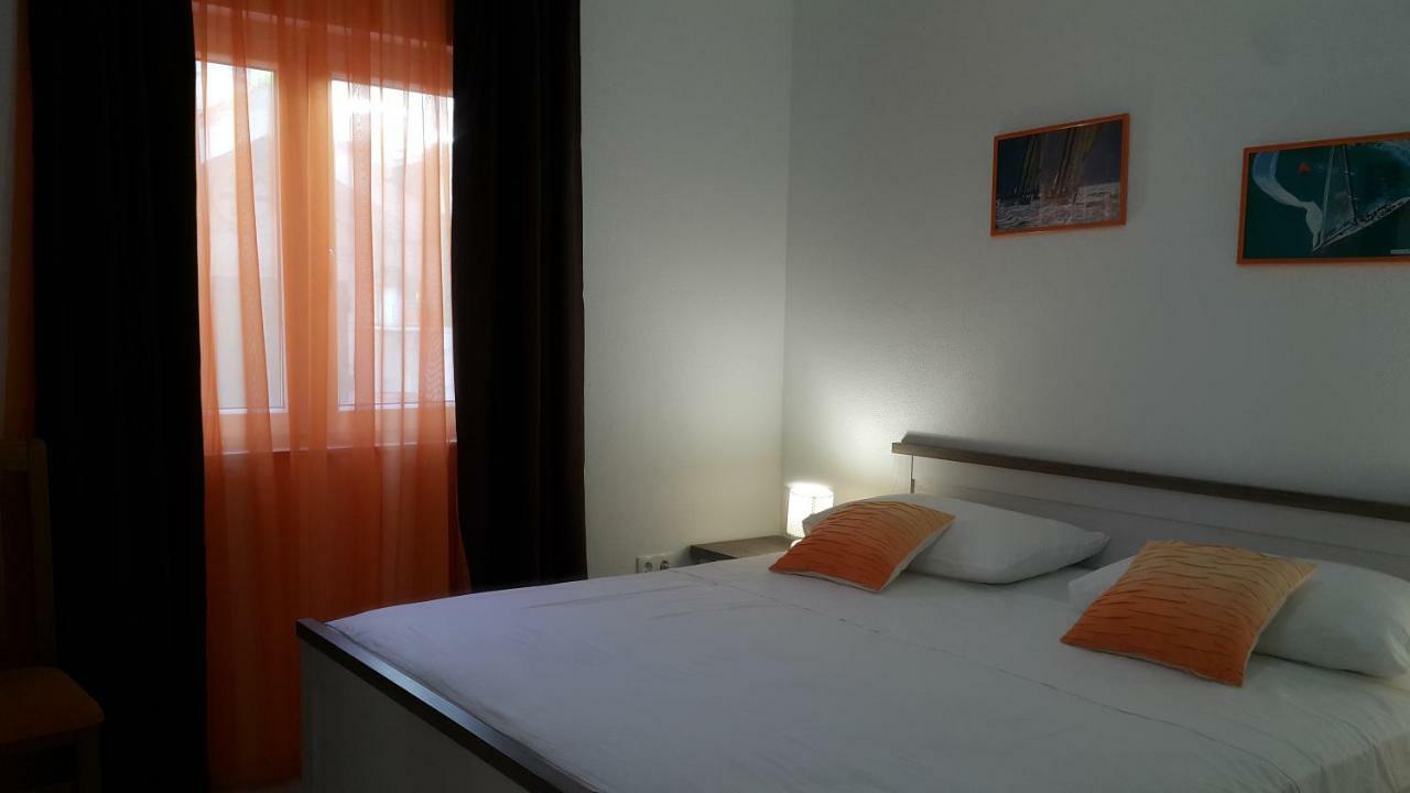 Apartments Anaivana Trogir Exterior photo