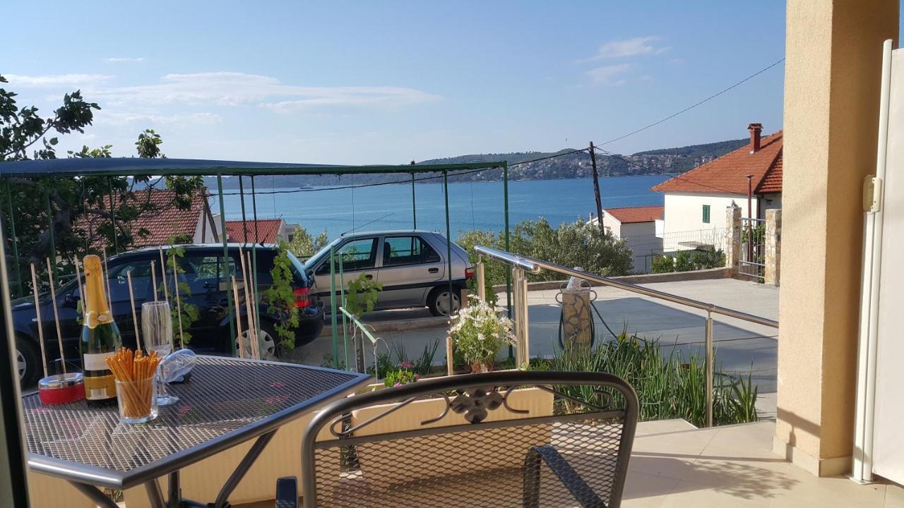 Apartments Anaivana Trogir Room photo